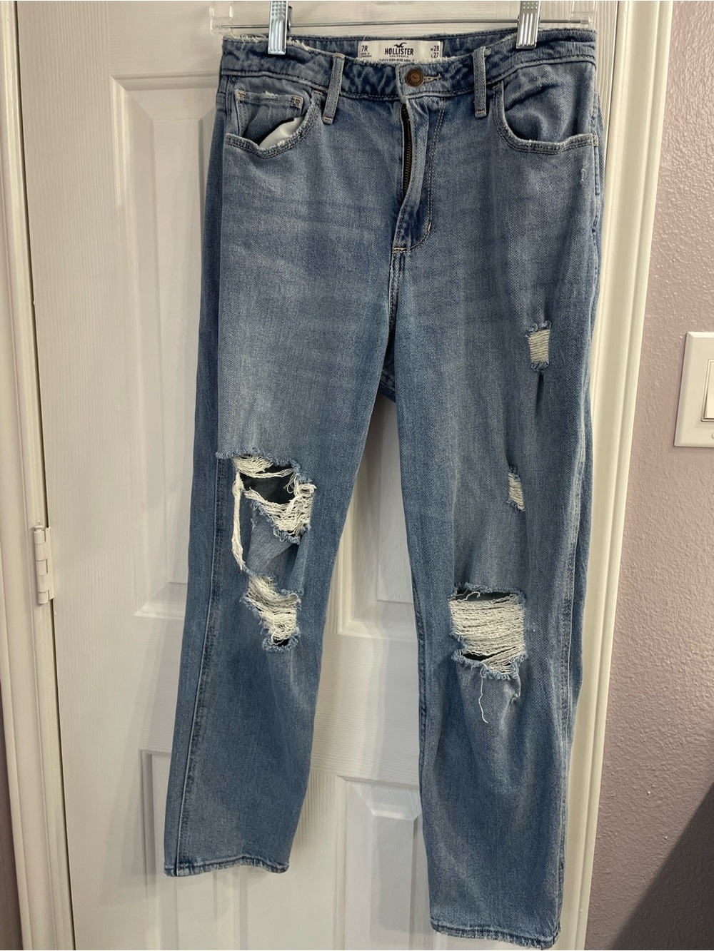 Hollister Medium Blue Distressed Curvy  High-Rise Mom Jeans 28x27